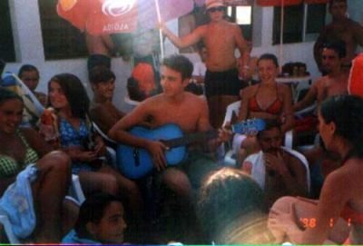 Gençliğin Havuz Keyfi