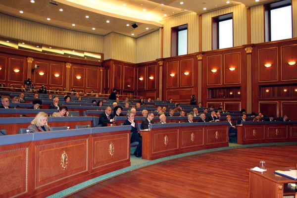 Kosova Meclisi Genel Kurulu Toplantısında 2007 Kosova Bütçesinin Yasa Tasarısının Birinci Okunması Yapıldı