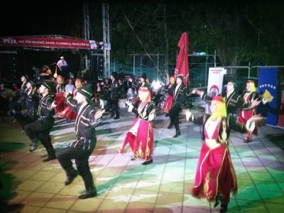 Bursa’nın Halk Oyunları İlgi ile İzlendi