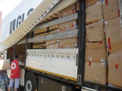 KDTP Aracılığıyla Çocuklara 440 Koli Giyim Eşyası Dağıtılıyor