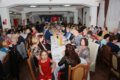 KDTP’nin geleneksel olarak düzenlediği iftar yemeği, bu akşam Gilan’da gerçekleştirildi.