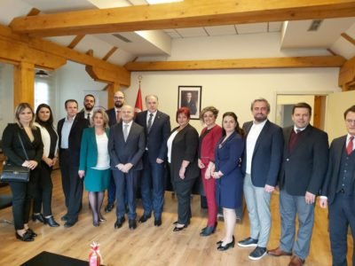 KDTP Genel Başkanı Fikrim Damka Merkezi ve Yerel Düzeydeki Parti Heyetiyle T.C. Prizren Başkonsolosluğunu Ziyaret Etti