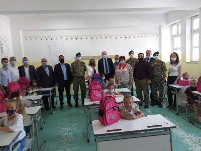 Türkçe 1. Sınıflara Kayıt Yaptıran Öğrencilere Çanta Dağıtımına Mamuşa’da Devam Edildi