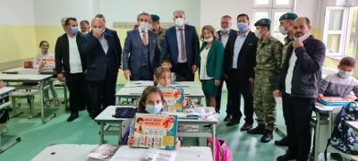 Türkçe Eğitim Setlerinin Dağıtımına Mamuşa’da Devam Edildi