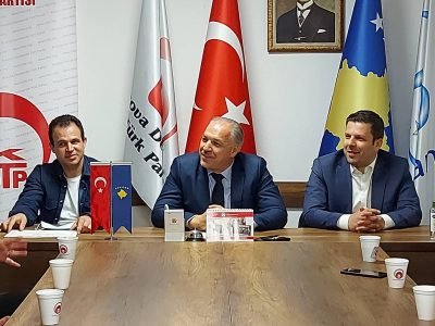 Başarılı Projelere İmza Atan Öğrencilerimizi ve Öğretmenlerimizi Partimizde Ağırladık