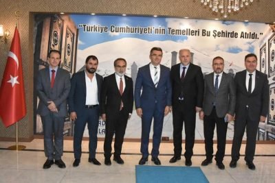 Genel Başkanımız ve Sekreterimiz Erzurum Valisi ve Erzurum Üniversitesi Rektör Yrd. ile Bir Araya Geldi