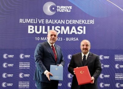 Bakan Damka, Bursa’da Bakan Varank ile İşbirliği Anlaşması İmzaladı