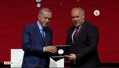 Başkanımıza Cumhurbaşkanı Recep Tayyip Erdoğan’dan Destek Plaketi