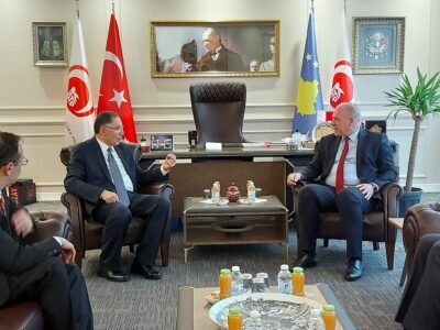 T.C. Kamu Başdenetçisi Sayın Şeref Malkoç Partimizi Ziyaret Etti