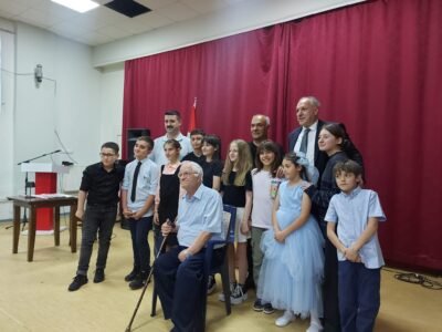 Priştine’de Enver Baki’nin Tiyatro Oyunu Sahnelendi