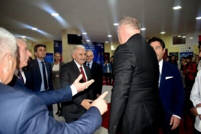 Uluslararası Vizyon Üniversitesi’nde Binali Yıldırım ile Buluşma