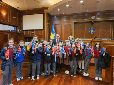 23 Nisan Kosova Türkleri Milli Bayramı Kutlamaları Kapsamında Türk Öğrenciler Kosova Meclisi’nde Ağırladı