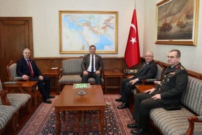 Genel Başkan Yardımcımız Abdulhadi Krasnic ile Genel Sekreterimiz Varol Bektes , Millî Savunma Bakanı Yaşar Güler İle Bir Araya Geldi